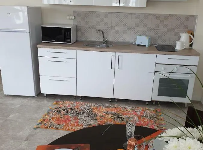 Emerald Hills Хотел 3*