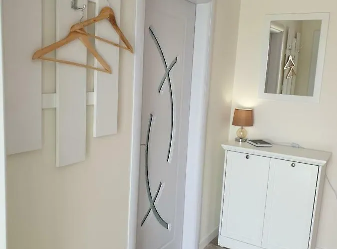 Хотел Emerald Hills 3*